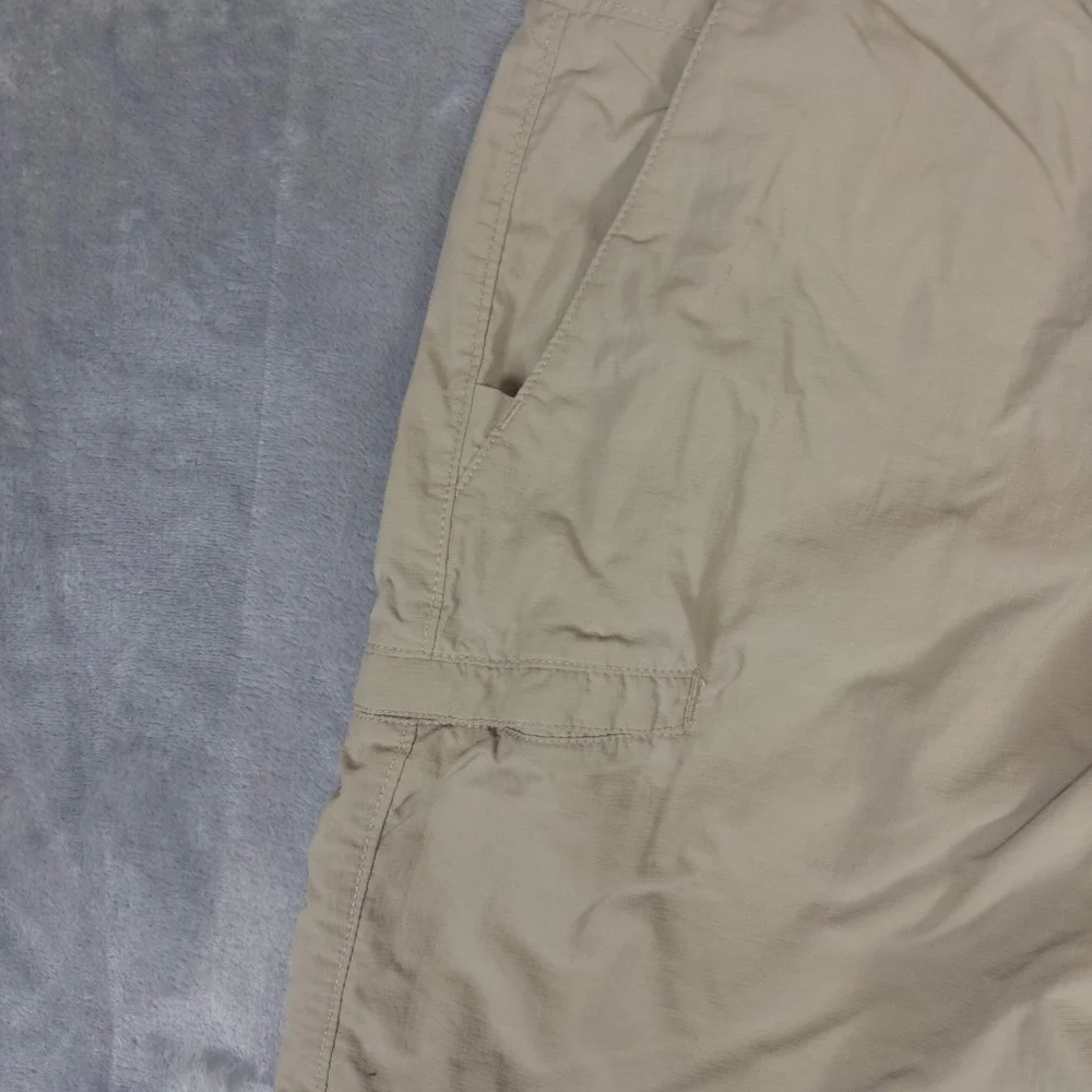 The North Face Shorts Mens 34 Tan Khaki Hiking Outdoor Nylon Cargo Casual